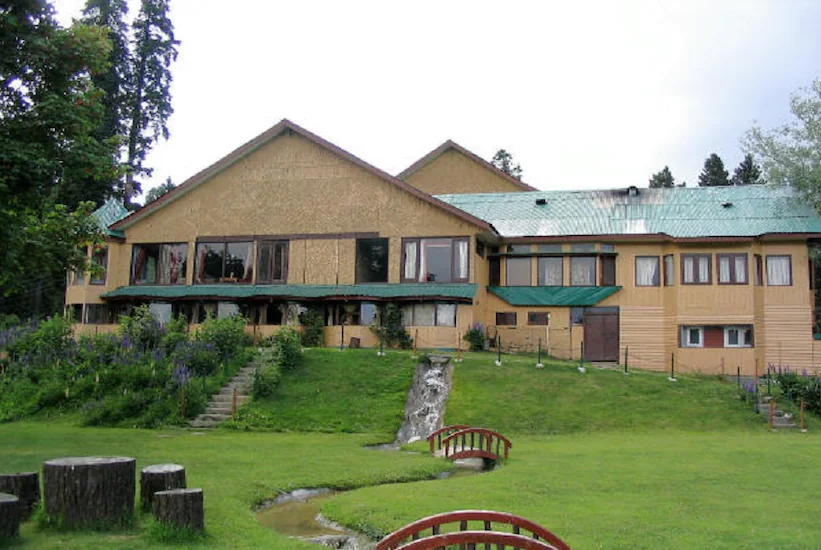 Hotel Pine Palace Resort