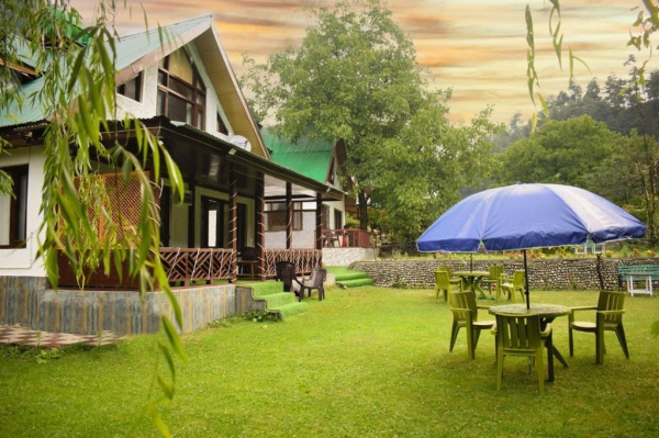 RIVER FRONT LUXURY COTTAGE